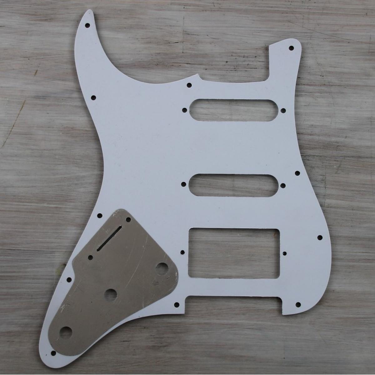 Pg13p battipenna bianco madreperla per stratocaster hss