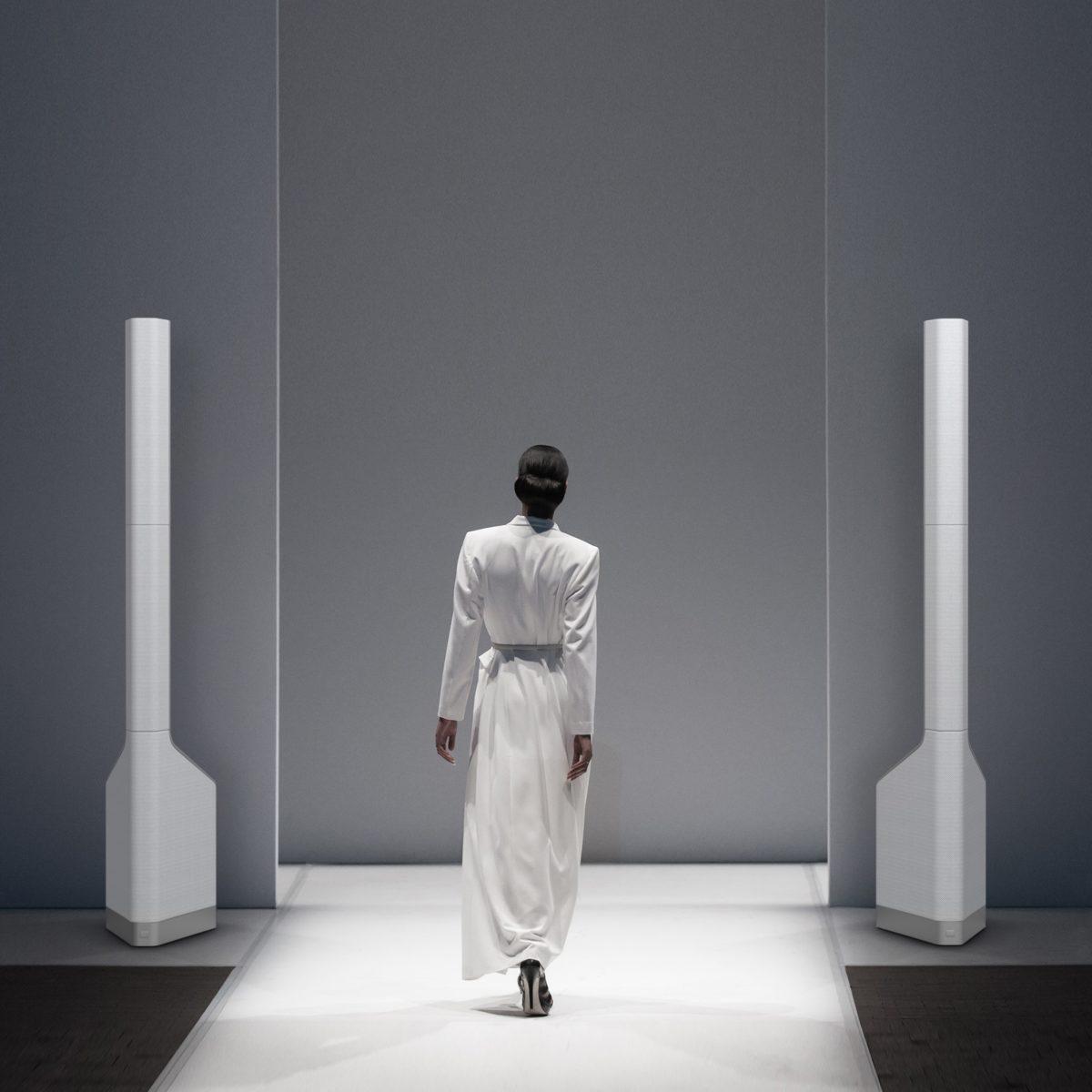 LD SYSTEMS MAUI P900 W - Sistema PA a colonna con alimentazione di Porsche Design Studio in Cocoon White