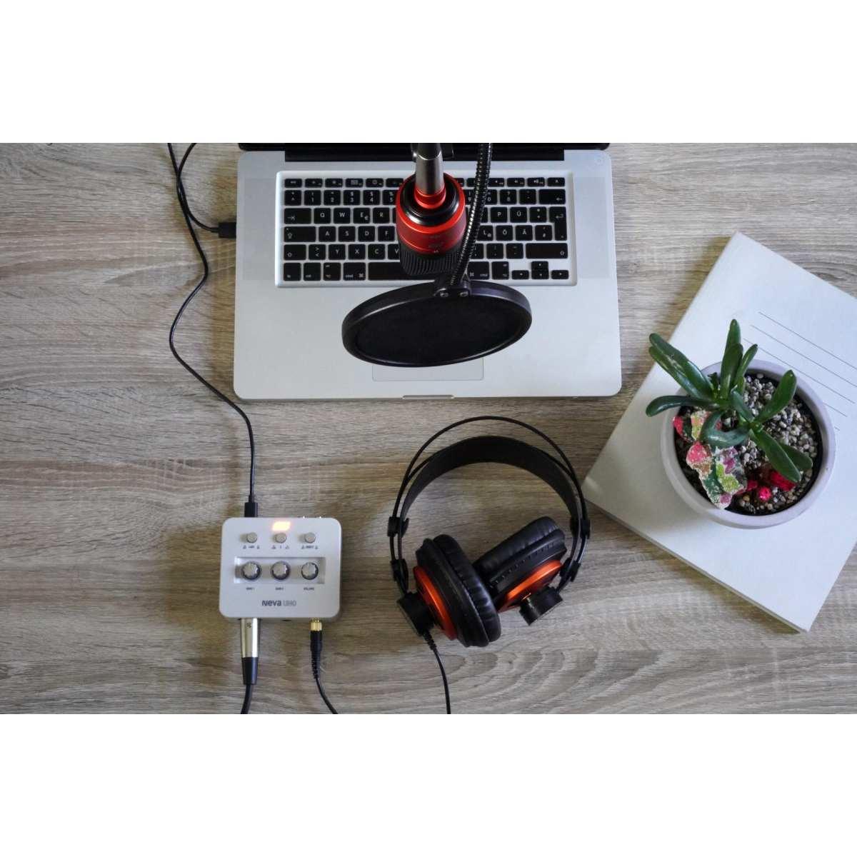 ESI NEVA UNO SCHEDA AUDIO USB 24-BIT/192kHz COMPATTA E PORTATILE