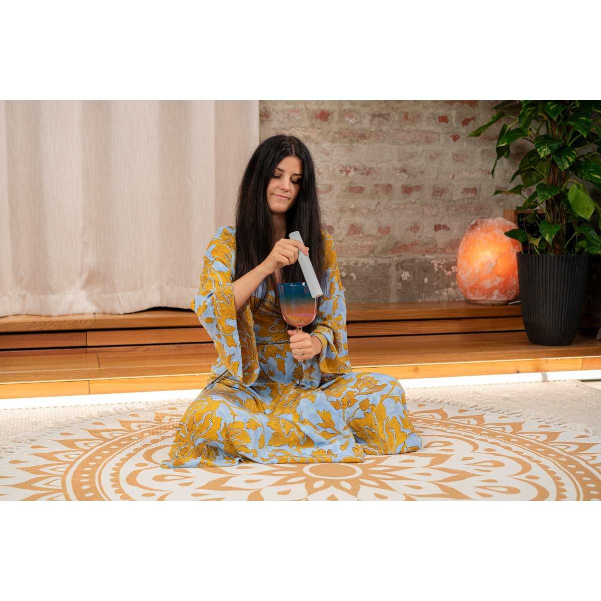 SONIC ENERGY ESOLCSB528 Campana tibetana in cristallo Essence Solfeggio da 4,5" Mi 528 Hz, Sunrise Blue