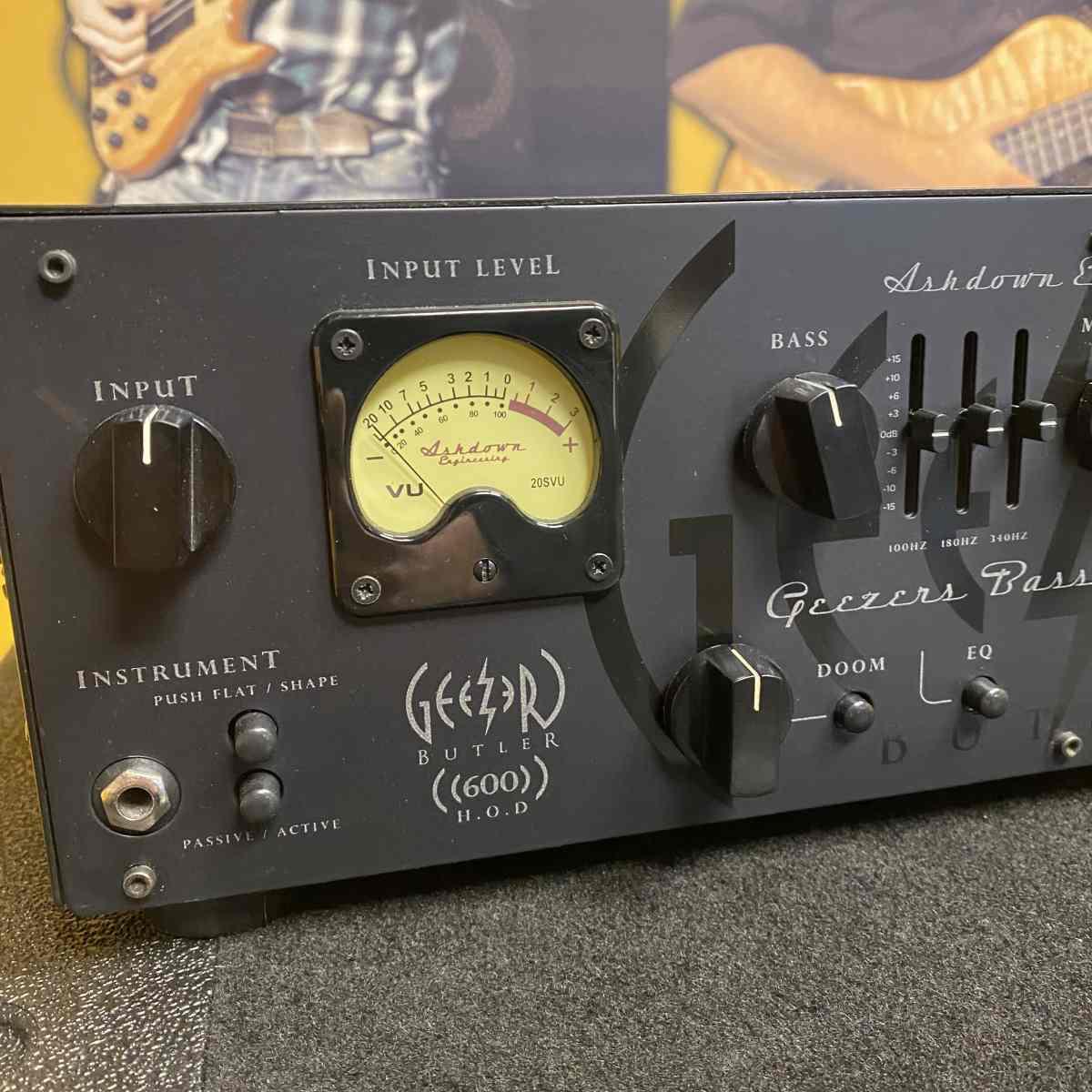 Ashdown butler 600 testata per basso  - usato garantito