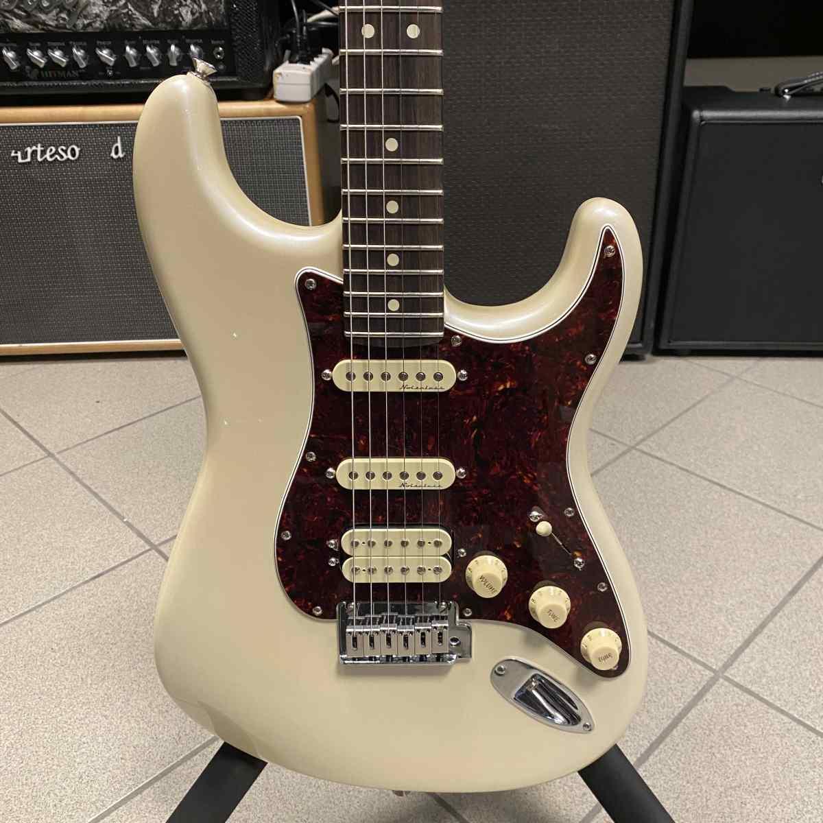 Fender player ii modified stratocaster hss rw olympic white chitarra elettrica
