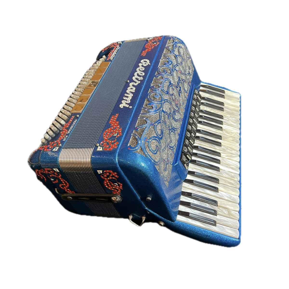 Beltrami fisarmonica 120 bassi 41 tasti, 3 voci + 1 in cassotto