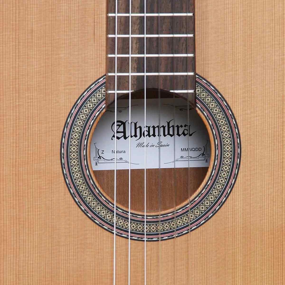 Alhambra z nature chitarra classica 4/4 con custodia