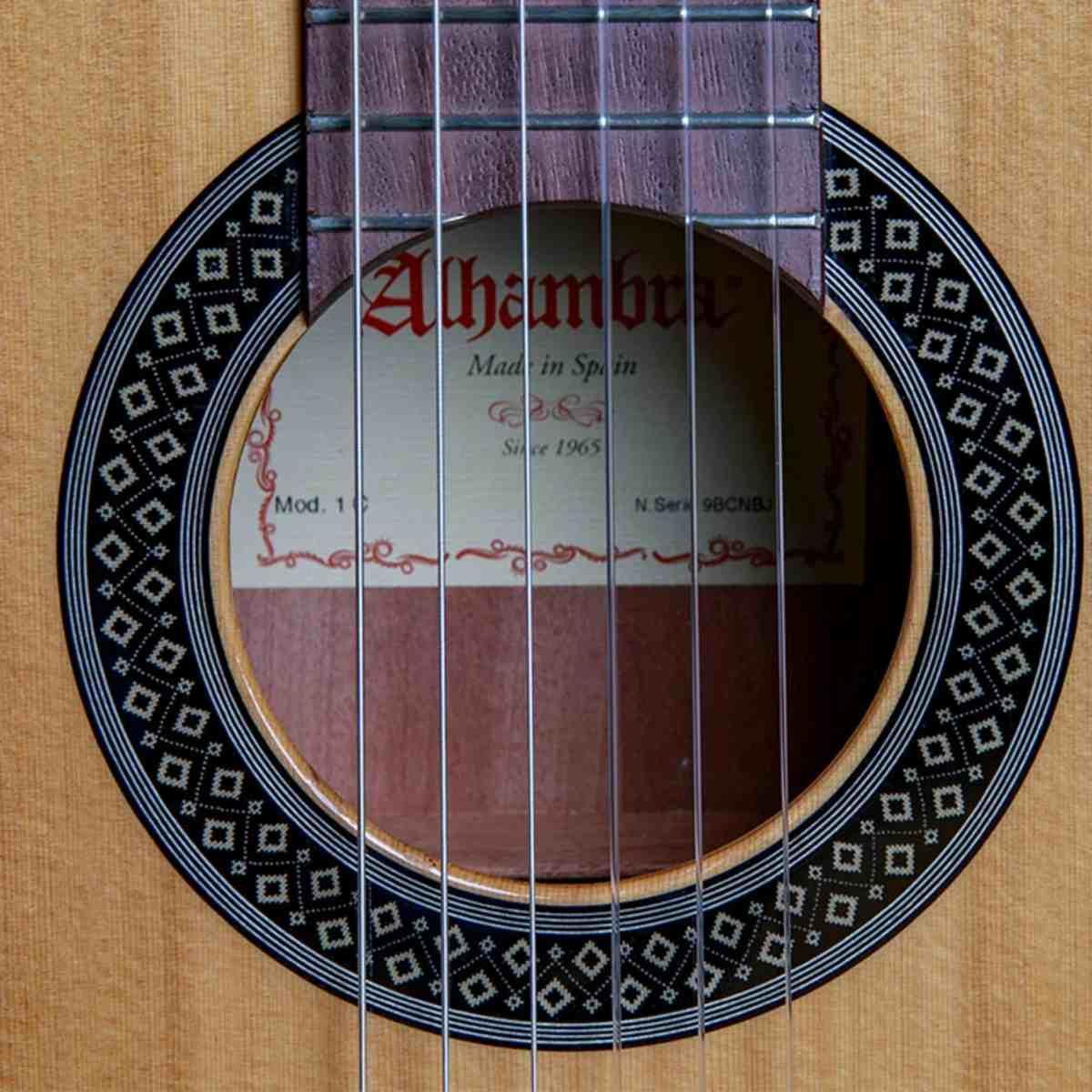 Alhambra 1c ht chitarra classica 7/8 con custodia