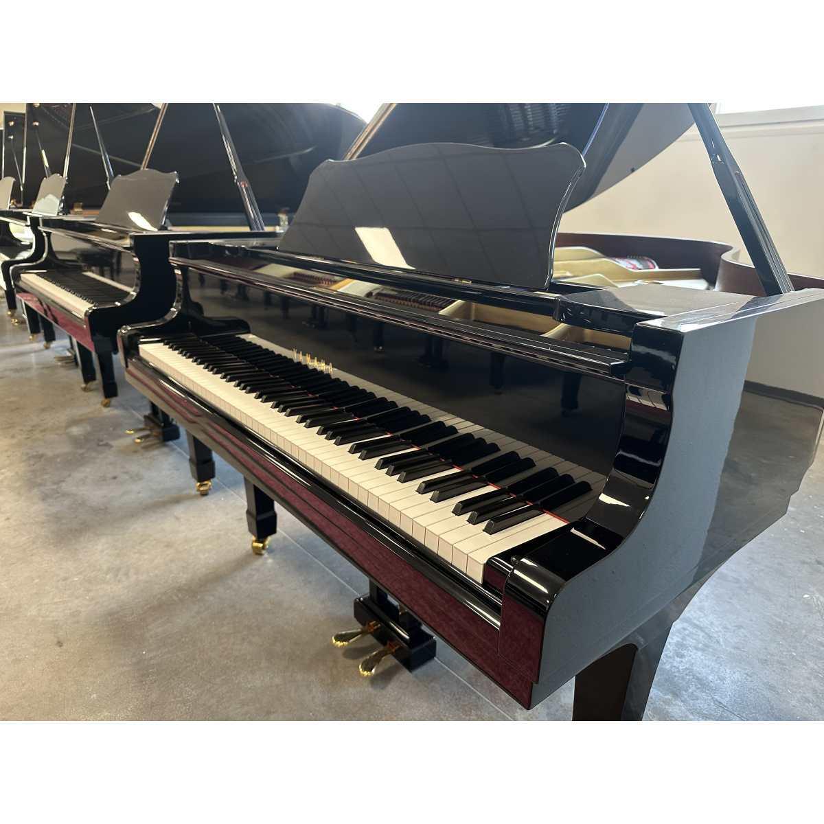 Yamaha c3 pianoforte a mezza coda nero lucido sn 3840087