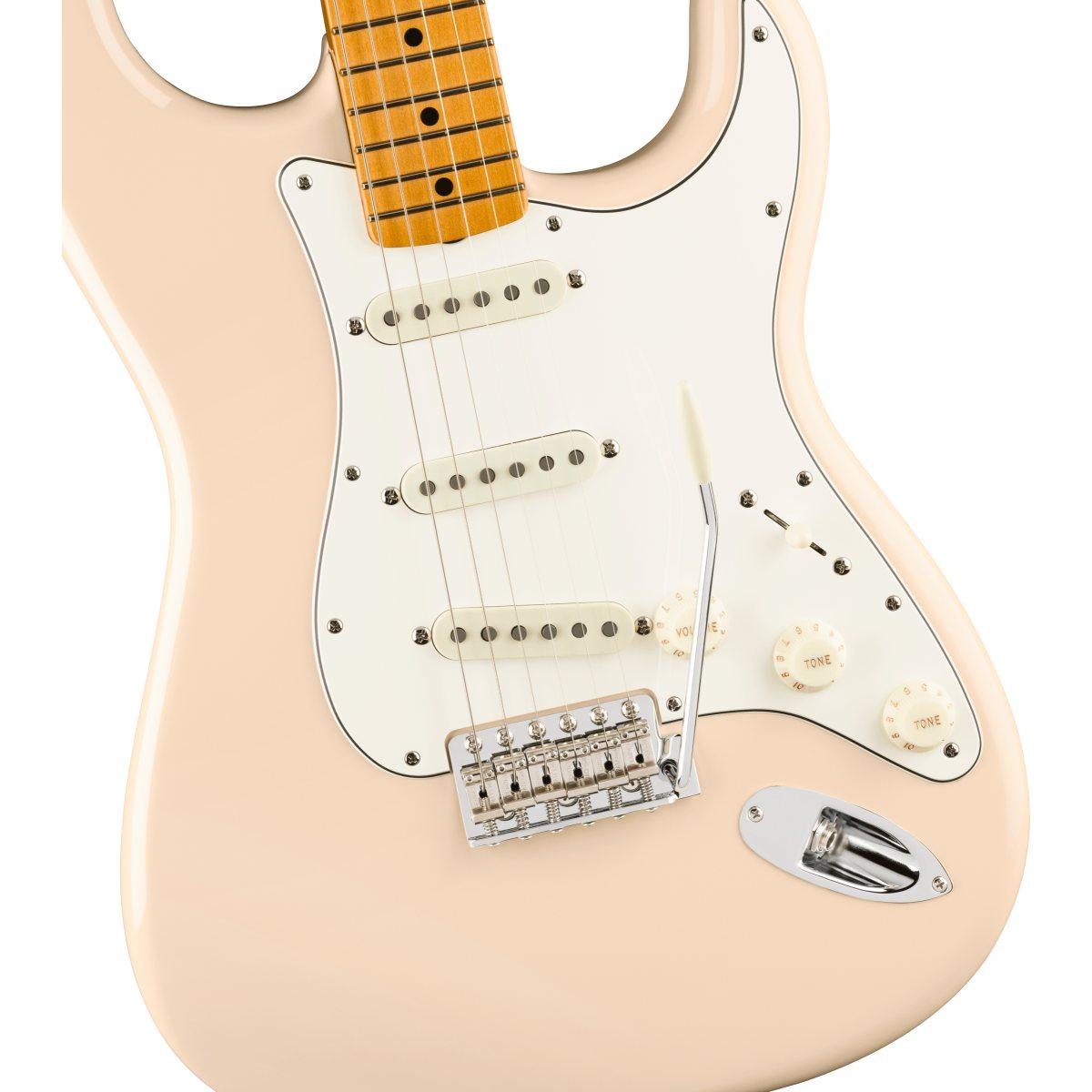 Fender vintera iii late 60s stratocaster mn olympic white chitarra elettrica