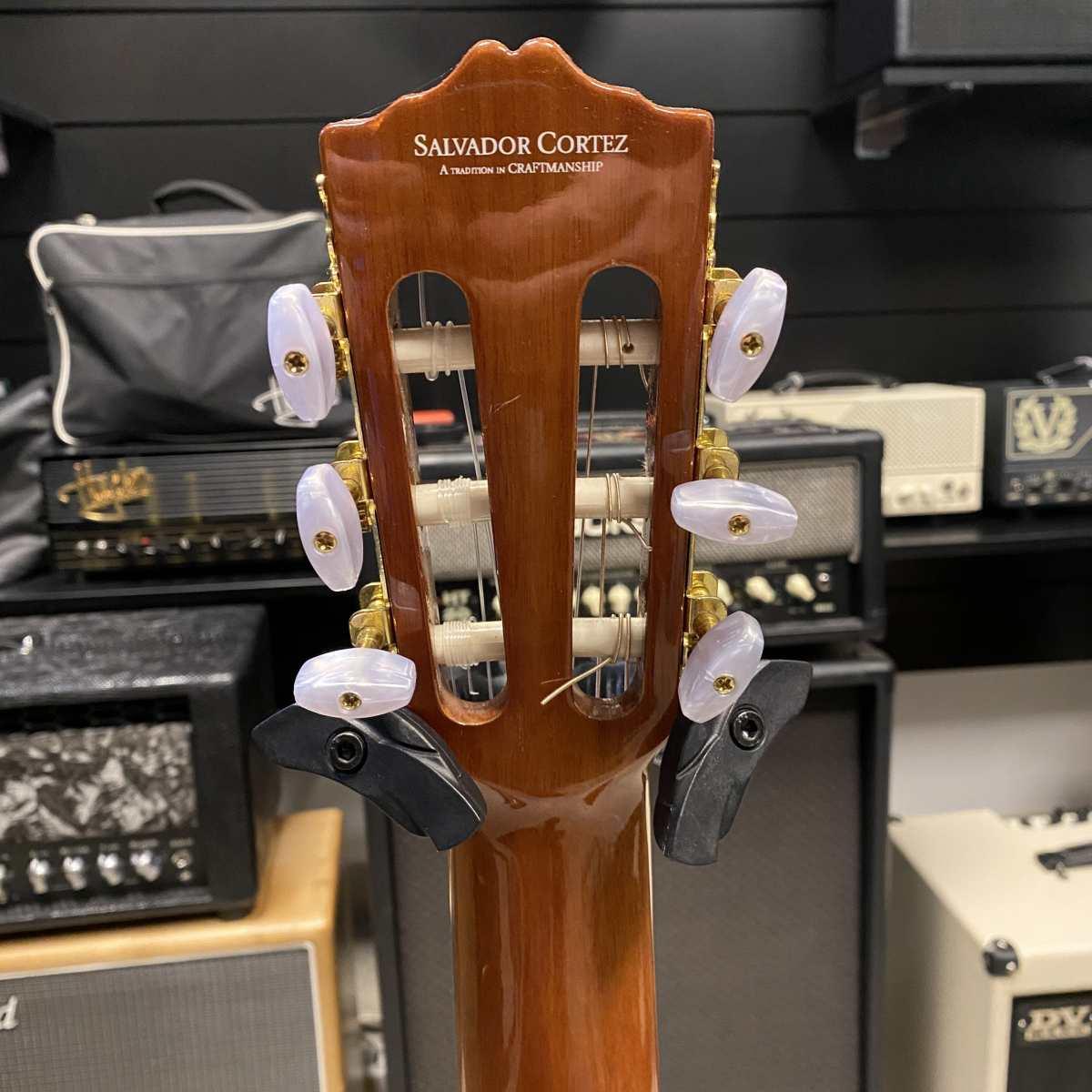 Salvador cortez cc 10 ce chitarra classica elettrificata - usato garantito