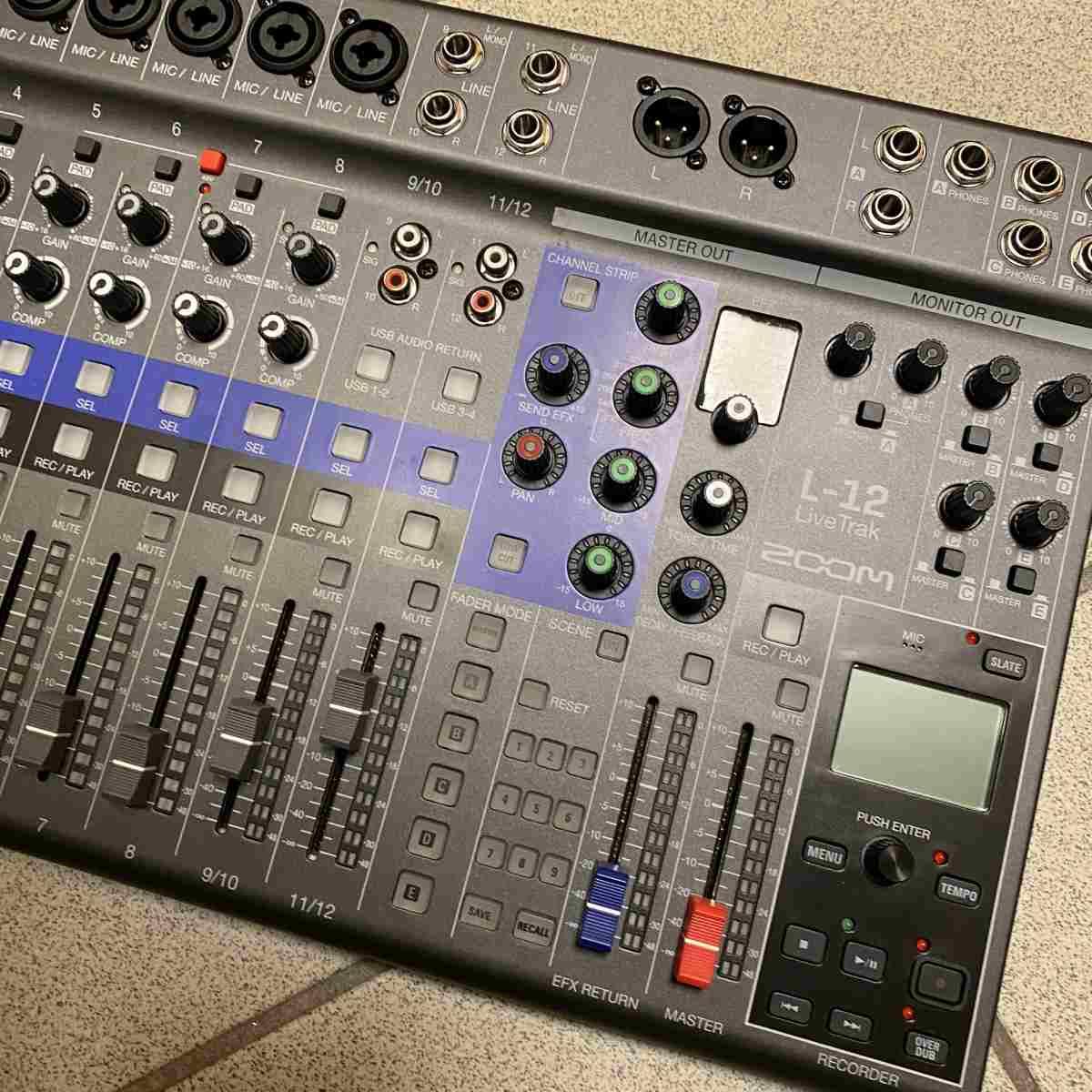Zoom l12 mixer  - usato garantito